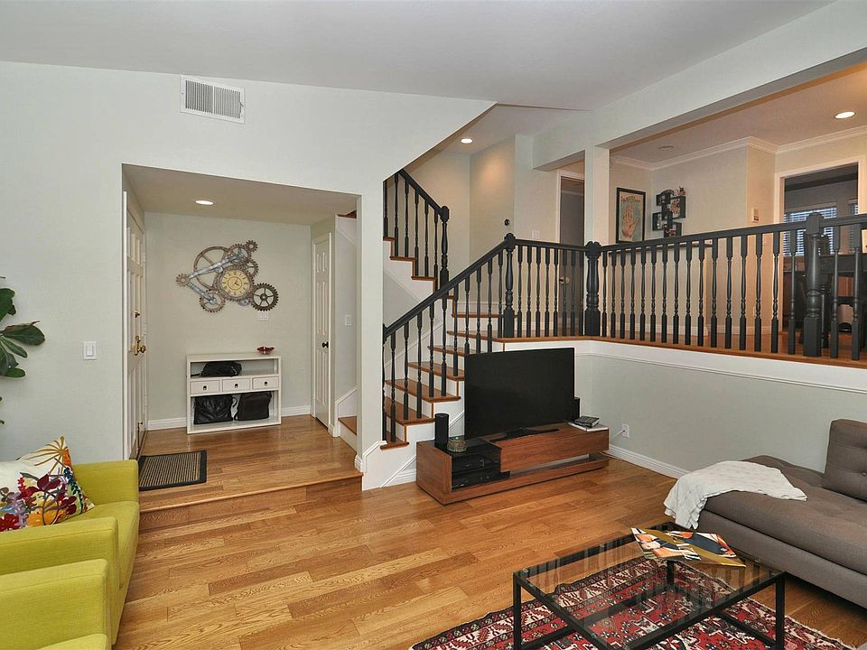 1st image of 11155 Sunshine Ter APT 102