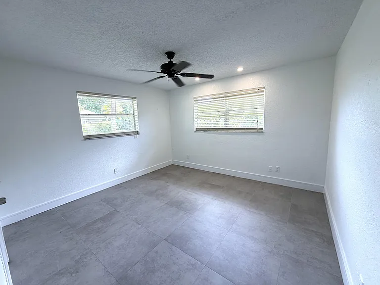 4019 Woodside Dr — Photo 13