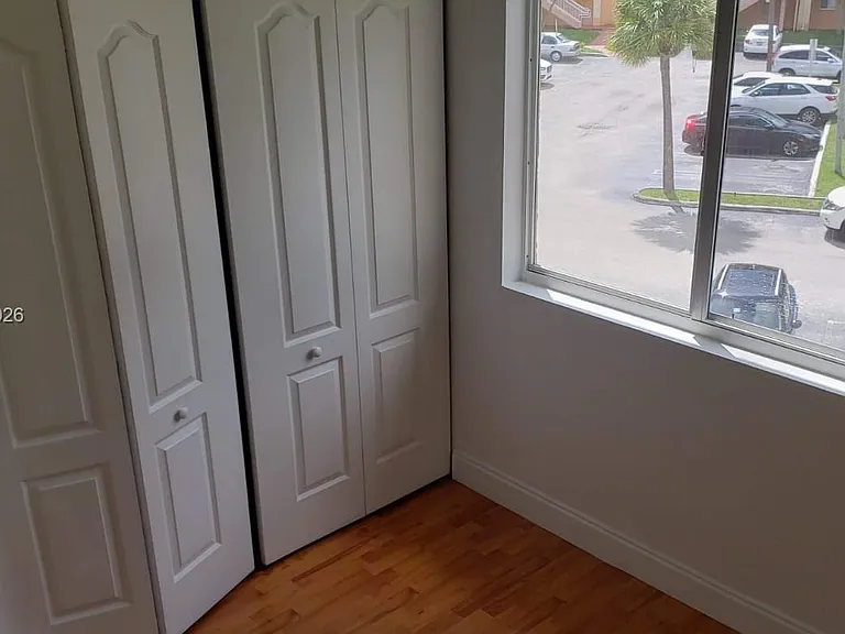 6225 SW Kendale Lakes Cir #258 — Photo 6
