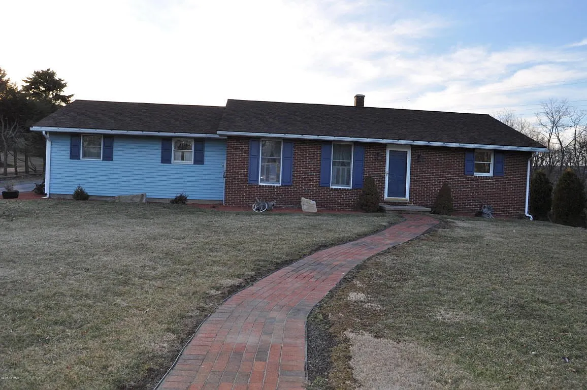 925 Strawbridge Rd photo 1