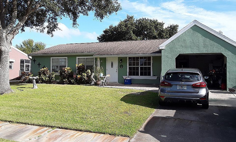 1st image of 6726 Carovel Ave