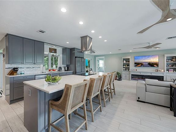 3rd image of 4557 Eagle Key CIR