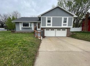702 Parkview W, Osawatomie, KS 66064