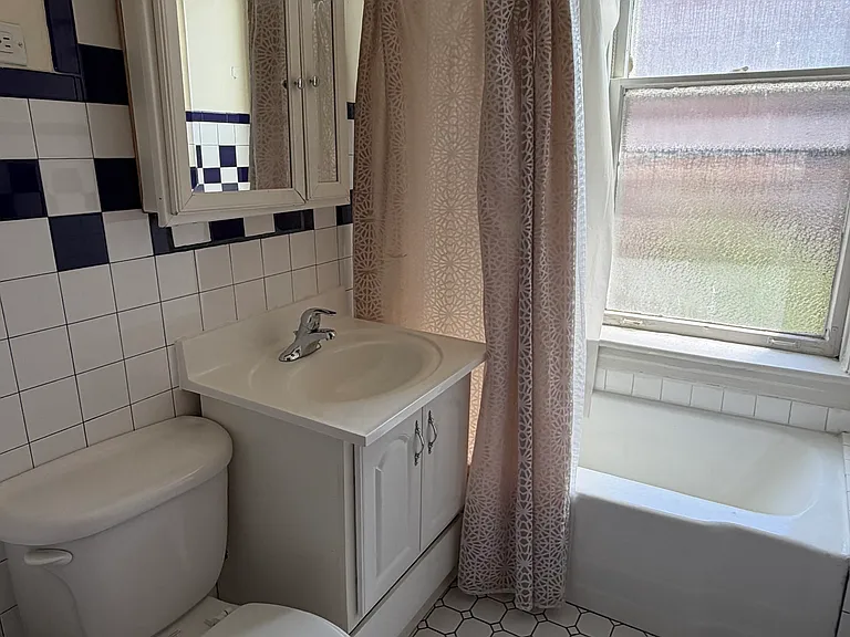 3118 W Palmer Blvd #2F — Photo 12