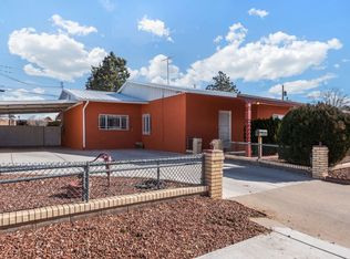 368 61st St NW, Albuquerque, NM 87105