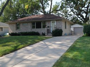1640 Pennsylvania Ave S, Saint Louis Park, MN 55426