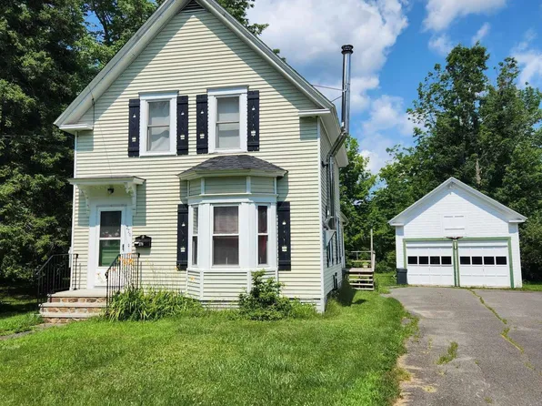 276 E Main Street, Dover-Foxcroft, ME 04426