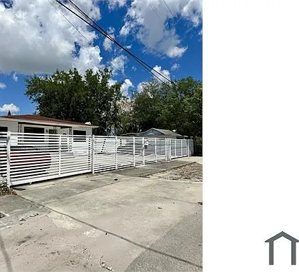 2467 NW 95th Ter #A — Photo 13