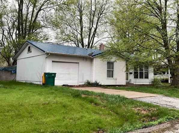 924 S Garfield St, Macomb, IL 61455