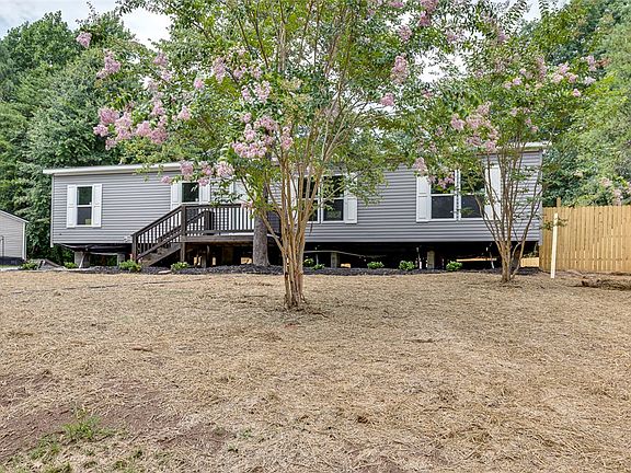 4th image of 474 Bryant Rd