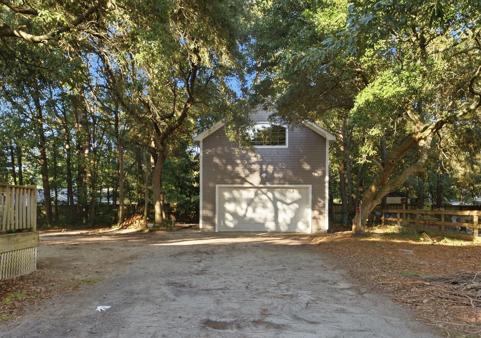 Beautiful New Construction Garage Apartment in Hampstead — Photo 2