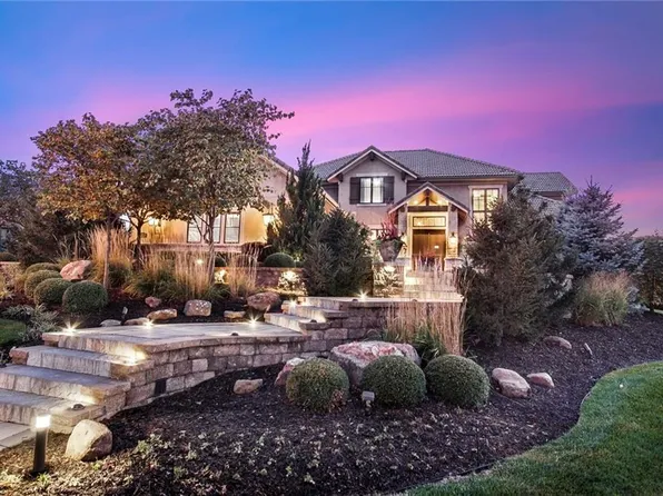 14650 Cedar St, Leawood, KS 66224