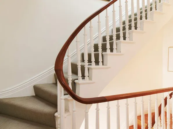 225 East 62nd Street image 10 of 17