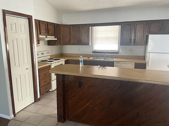 2nd image of 9406 Anita Ave APT B