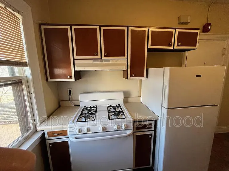 130 Bradley Ave #303 — Photo 11