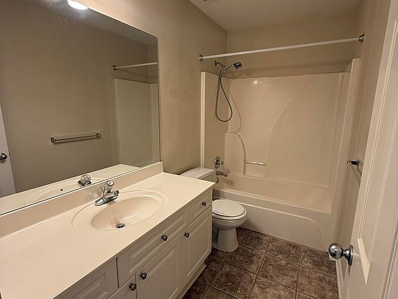 4th image of 126 Hayesbury Ct