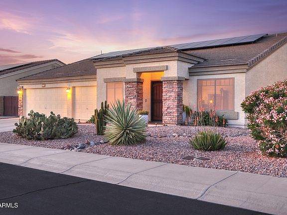 3rd image of 504 E BLACK DIAMOND Drive