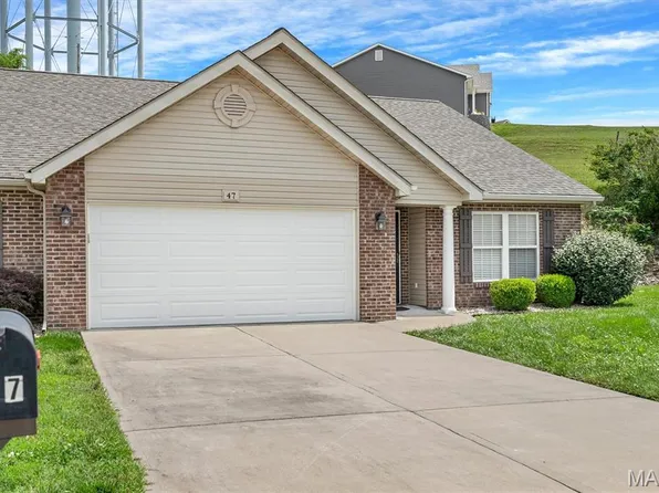 47 Parkville Ln, Festus, MO 63028