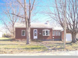 525 Royal Ct, Canton, IL 61520