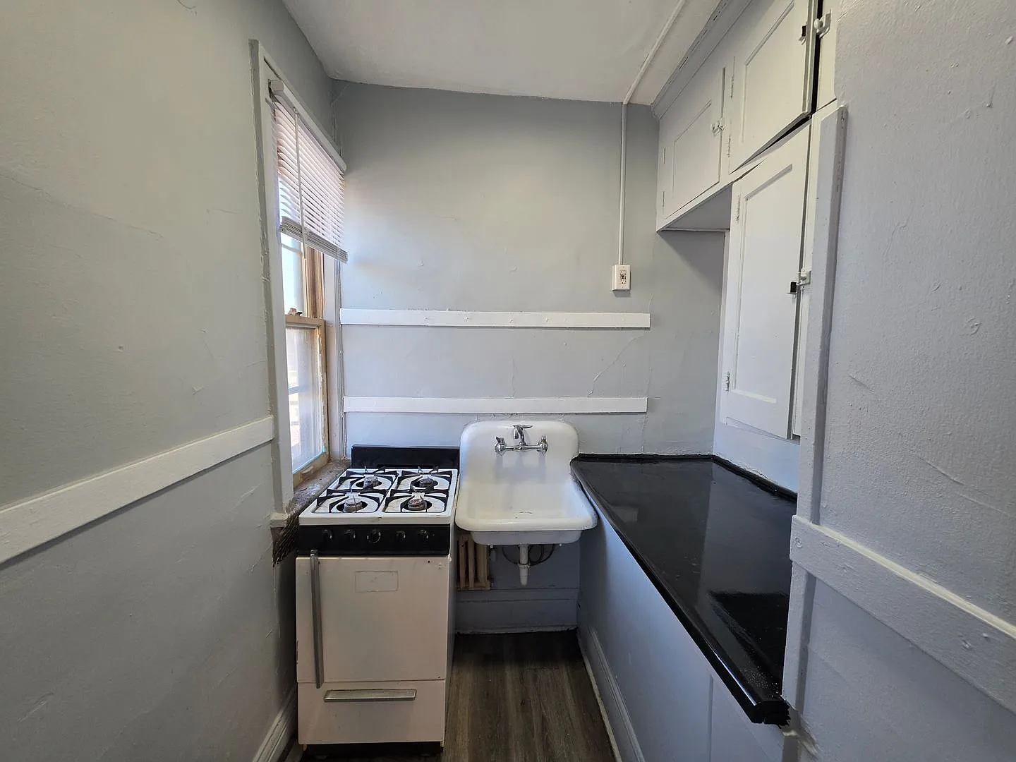 1302 Linden Ave — Photo 4