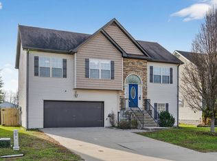 3597 Fox Tail Ct, Clarksville, TN 37040