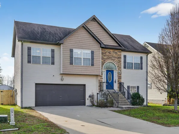 3597 Fox Tail Ct, Clarksville, TN 37040