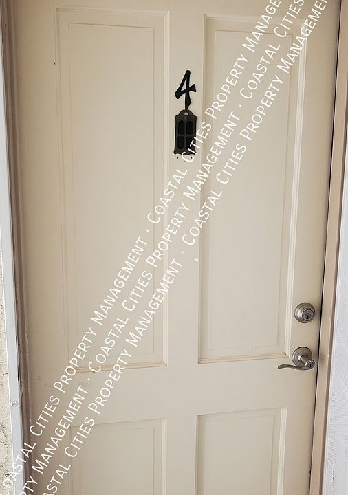 371 Newport Ave Long Beach CA Zillow