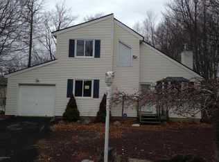 6533 Laurel Hollow Dr, Tobyhanna, PA