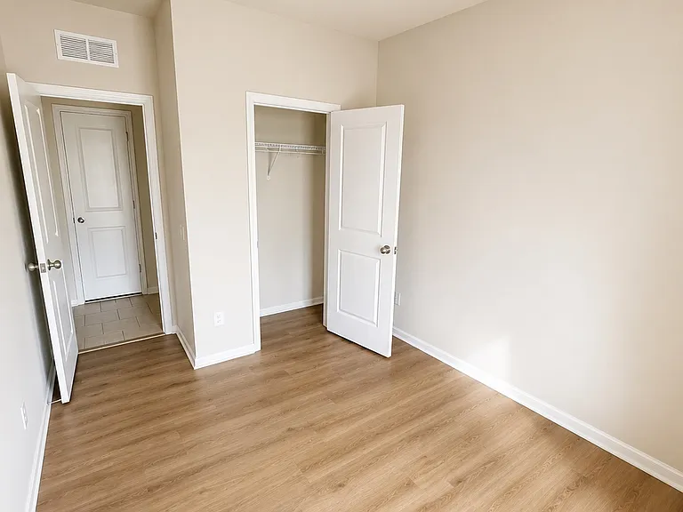 7029 Lions Park — Photo 4