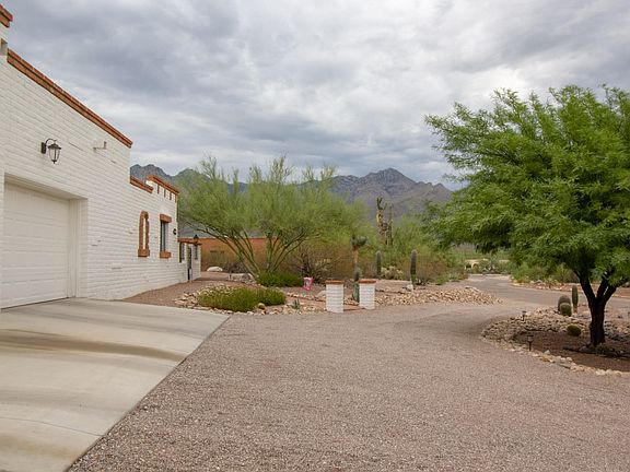 2nd image of 5171 N Stonehouse Pl