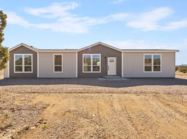 1547 E Whirlpool Dr, Paulden, AZ 86334
