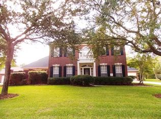 89 Rosewood St, Lake Jackson, TX 77566