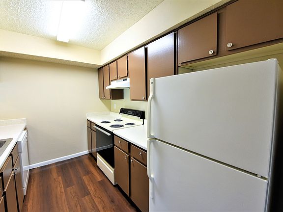 3rd image of 7581 Chevy Chase Dr #34A108