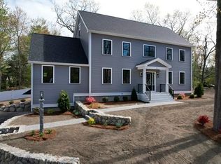 10 Greene St, North Reading, MA 01864