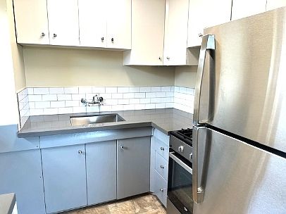 5th image of 700-714 N 41st St #11527270
