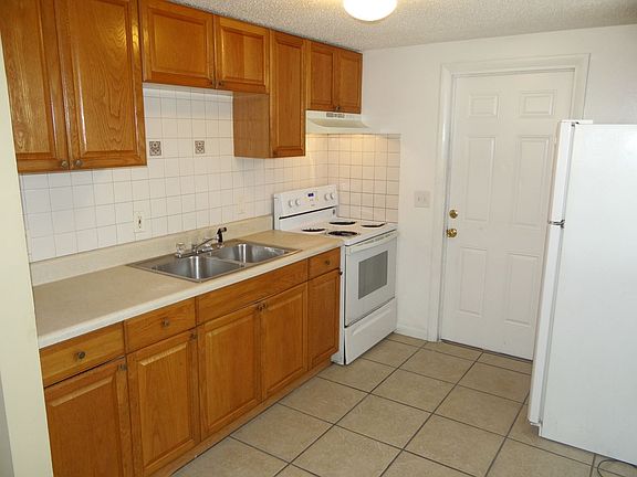 3rd image of 9811 N 11th St Unit A