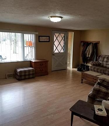 2nd image of 70856 Oak St