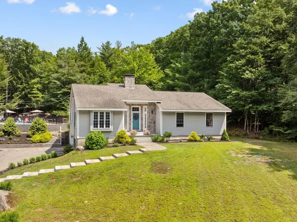 216 Deer Ridge Drive, Barrington, NH 03825