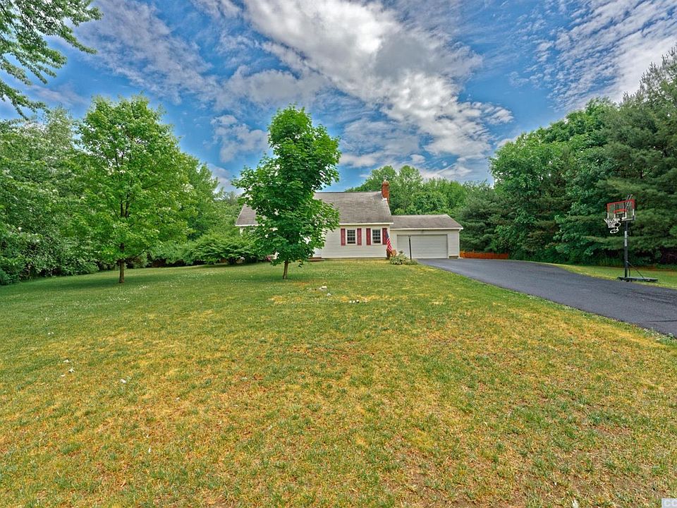 1st image of 85 Whitney Dr