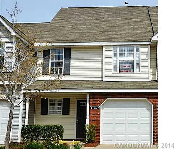 11307 Morgan Valley Ln — Photo 3