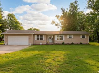 11829 Songbird Rd, Marion, IL 62959