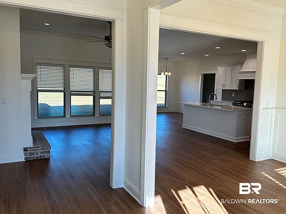 2nd image of 3750 Stafford Blvd