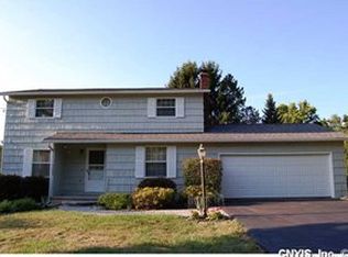4600 Red Fox Dr, Manlius, NY 13104