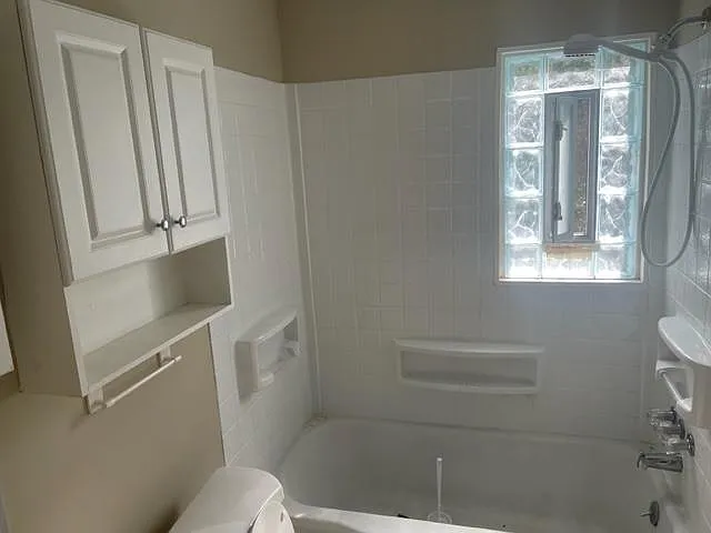 360 Anawanda Ave — Photo 2