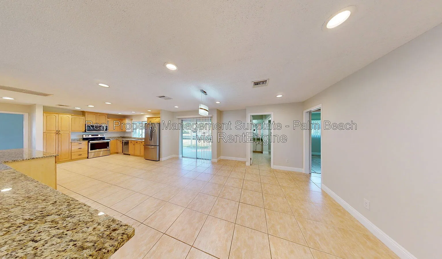 4 bed, 2.0 bath, 1526 sqft, $4,400 — Photo 4