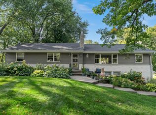 605 Kingsview Ln N, Plymouth, MN 55447