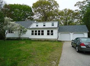 46 Laurel St, Ashaway, RI 02804