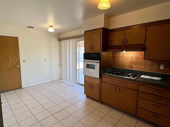 5th image of 732 E Vista Del Cerro Dr