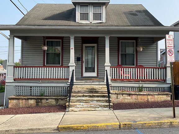 4th image of 17 E Orange St