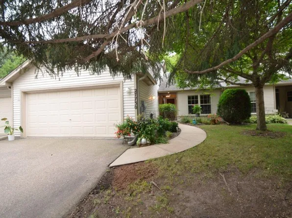 27730 Woodland Dr, Chisago City, MN 55013